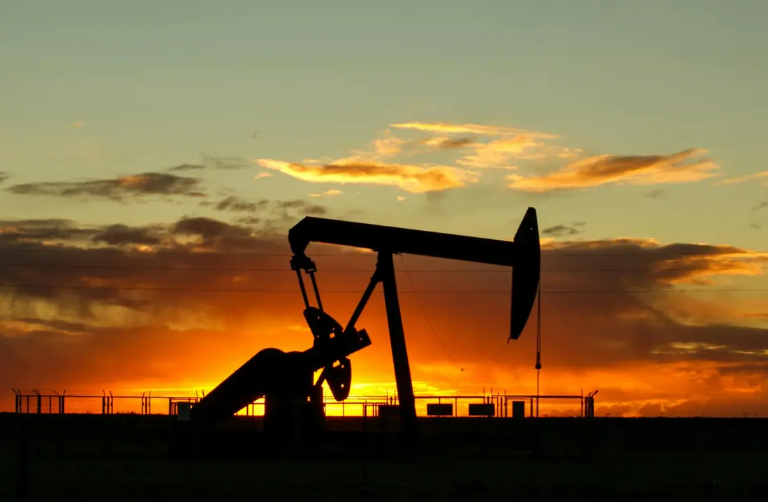 Global Oil Outlook: Key Drivers for US and UK Benchmarks
